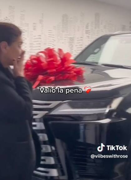 Esta es la camioneta que la tiktoker le regaló a su mamá