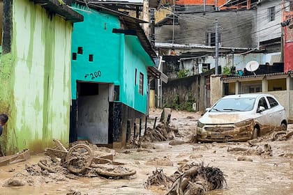 Esta foto de archivo difundida por el Ayuntamiento de Sao Sebastiao muestra los daños causados por las fuertes lluvias en el municipio de Sao Sebastiao, litoral norte del estado de Sao Paulo, Brasil, el 19 de febrero de 2023. 