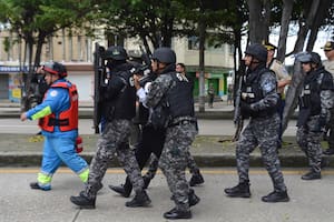 Ecuador declara el estado de excepción en zonas golpeadas por el narcotráfico y habilta el uso de armas a civiles