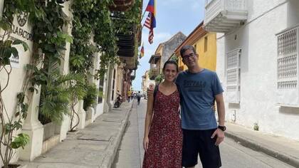 Esta foto, en la histórica calle Factoría, en el centro de Cartagena, es una de las que analizan los investigadores.