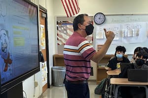 EEUU: Maestros dan clases en aulas semivacías por COVID-19
