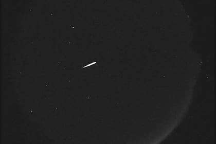 Esta fotografía proporcionada por la NASA muestra las Oriónidas, una de las dos lluvias anuales de meteoritos del cometa Halley, el 13 de octubre de 2015. (Archivo/NASA)