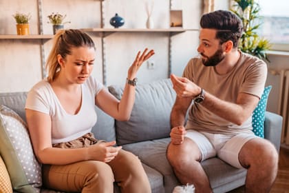 Esta frase es muy útil en especial con la gente que posee una gran capacidad argumentativa y da vueltas con sus palabras para envolvernos y manipularnos