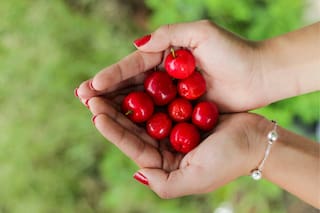 Qué efectos tiene la acerola en el cuerpo y quiénes no deberían consumirla