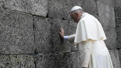 Esta fue la tercera visita de un Papa a Auschwitz, tras la de Juan Pablo II el 7 de junio de 1979 y la de Benedicto XVI el 28 de mayo de 2006