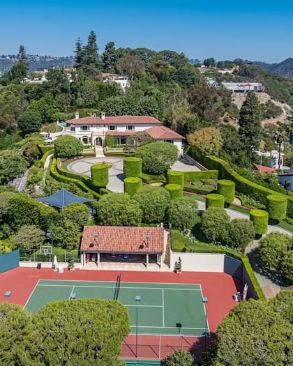 Esta mansión se vendió por mucho menos de lo que salió al mercado (Instagram/@listings)