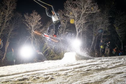 Esta nueva edición llevó el concepto por primera vez a la nieve, en una exhibición vibrante, con energía joven y disruptiva.