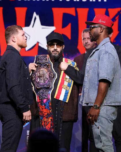 Esta pelea es, en parte, un intento de "El Canelo" por volver a tener cuatro cinturones