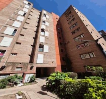 Esta propiedad se encuentra en Castañares 4529