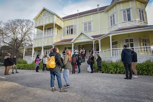 Yendo del muelle de pescadores a la casa de Victoria Ocampo