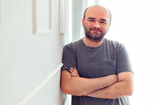 Salidas del clóset, un premio consagratorio y los viajes que se pueden dar a bordo de un libro