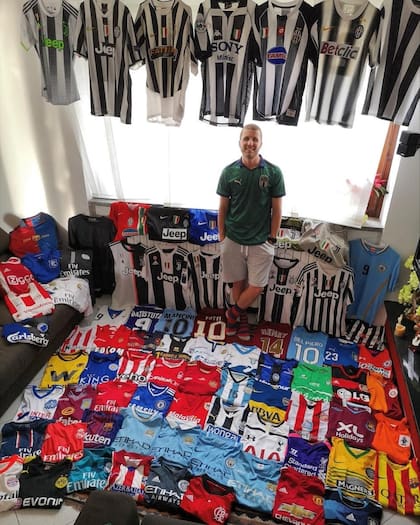 Esta tienda con miles de jerseys de varios equipos de fútbol (Insagram/@classicfootballshirts)