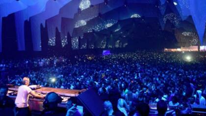 "Está todo oscuro y no sabés qué comprás", aseguró un joven que estuvo ayer en la fiesta