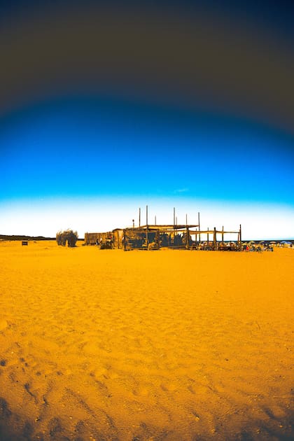 Está ubicado en una de las últimas playas de José Ignacio