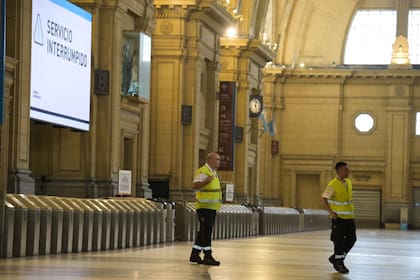 Estación de trenes de Constitución sin servicio