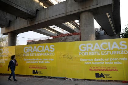 Los accesos a la estación Villa Crespo están cerrados ya que las instalaciones aún no fueron finalizadas y los trenes no se detienen allí
