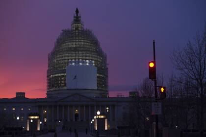 El presupuesto, aprobado con 219 votos a favor y 206 en contra, deberá ser ratificado por el Senado y firmados por el presidente Obama, que ya ha confirmado su respaldo