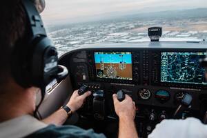 Estados Unidos busca medidas para contrarrestar la crisis de pilotos que se vive en el país