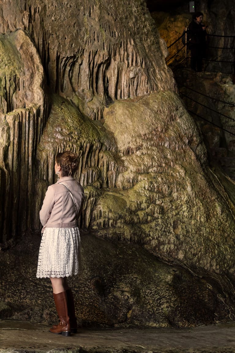 Estalactitas en el interior de la Gruta de Neptuno