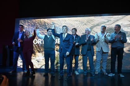 “Estamos llamando a licitación la obra del siglo, con todo lo que implica. Nuestra economía mendocina y el pueblo de Mendoza necesita ampliar su capacidad económica", dijo el goberrnador Alfredo Cornejo durante el llamado a licitación.