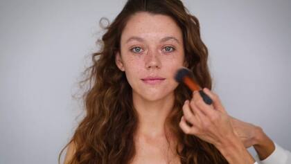 Están asociadas con rasgos como el cabello rojizo, la piel clara y las pecas