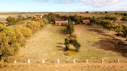 Estancia El Principio recibe turistas de manera personalizada para acompañarlos en trekkings y avistaje de lobos marinos