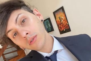 Dyhzy se disfrazó de "la Grinch" y anunció que vuelve al escenario en 2020