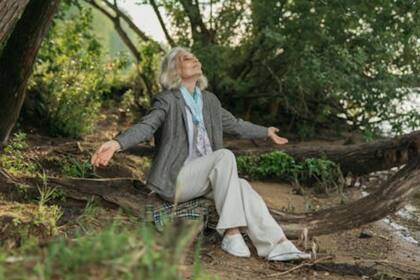 Estar en movimiento es una de las claves para el bienestar en la vejez (Foto Pexels)