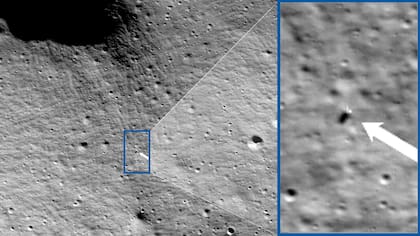 Estas fotografías difundidas por la NASA muestran imágenes del equipo de cámaras del Orbitador de Reconocimiento Lunar de la NASA, las cuales confirman que la nave Odiseo completó su alunizaje.