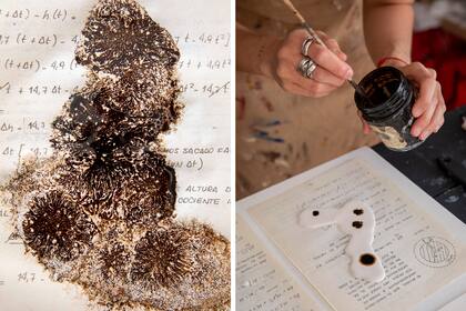 "Estas hojas viejas de cuadernillo de mi papá se iban a tirar, pero decidí convertirlas en lienzo", cuenta. El secado de la técnica utilizada puede tardar hasta días en secarse.