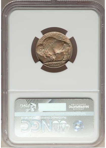 Estas monedas pueden alcanzar valores elevados en las plataformas de subastas debido a varios factores, entre esos el error de acuñación