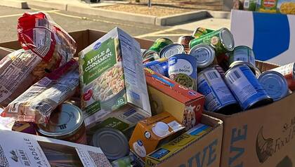 Estas organizaciones ofrecen ayuda a miles de familias de Nueva York para Acción de Gracias (Facebook/St.Mary'sFoodBank)