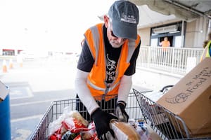 Dónde encontrar bancos de alimentos y despensas gratis en noviembre 2025