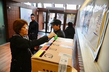 Estas son las personas que no tienen la obligación de votar en las elecciones generales de Santa Fe 2025