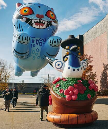 Este año debutarán cuatro nuevos globos de personajes en la 99° edición, incluyendo figuras como Buzz Lightyear, PAC-MAN, la carreta de cebolla de Shrek y Mario