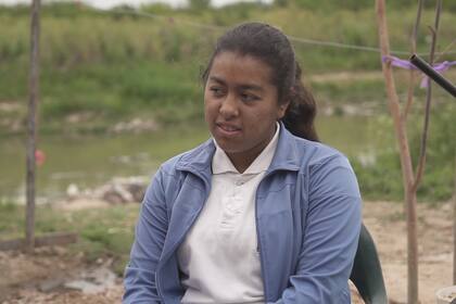 Este año, Ruth no se llevó ninguna materia. Todos los días hace el esfuerzo de ir caminando o en bicicleta a la escuela, con la esperanza de en el futuro poder recibirse y conseguir un trabajo.