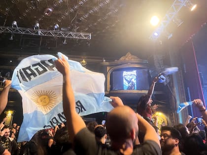 Este año se cumplen 40 años del heavy metal argentino, o eso cree Carlos Noro, periodista especializado en el género