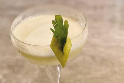 Este cóctel con ron, frutas, yogur y un toque anisado es el finalista en el Bacardí Legacy 2020.