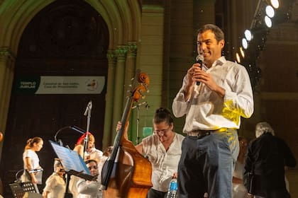 “Este concierto de villancicos se convirtió en una verdadera tradición de San Isidro”, dijo el intendente Ramón Lanús