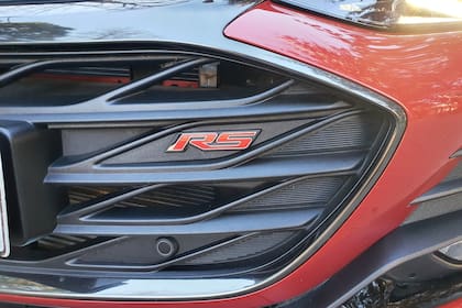 Este Cruze luce las siglas RS tanto en la parrilla como en la parte posterior