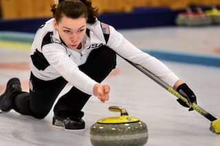 Curling: el deporte que es furor durante los Juegos Olímpicos de Invierno y que juegan Guillermo y Kate Middleton en Escocia