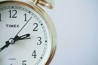 Este domingo se cambia la hora en Texas para dar paso al horario de verano