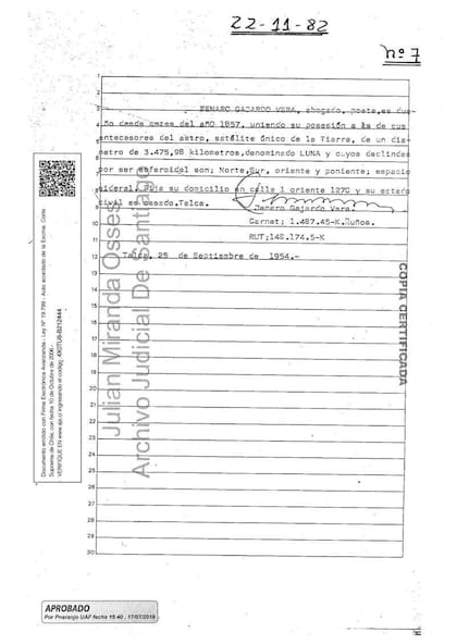 Este es el documento notarial que consta en el Archivo Judicial de Santiago de Chile. Según la legislación chilena, todos los notarios deben conservar copia de todos los documentos firmados durante un año y después, enviarlos al archivo judicial, que los guarda a perpetuidad.