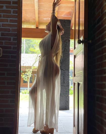 Este es el osado vestido que portó Aleida Núñez en sus vacaciones y compartió en Instagram
