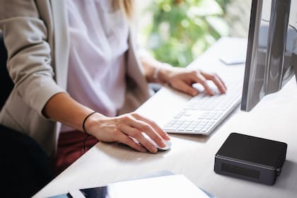 “Este es un espacio en el que todos los empleados de Meta pueden ayudar a que nuestros modelos mejoren simplemente haciendo su trabajo diario”, indica un comunicado de Meta