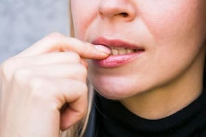 Este hábito puede traer complicaciones de salud