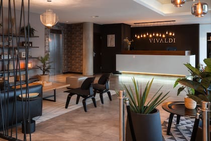 Este hotel se ubica en uno de los barrios más vibrantes de Montevideo.