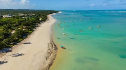 Este litoral se mantiene agreste y lejos del turismo masivo gracias a una intensa política de protección ambiental