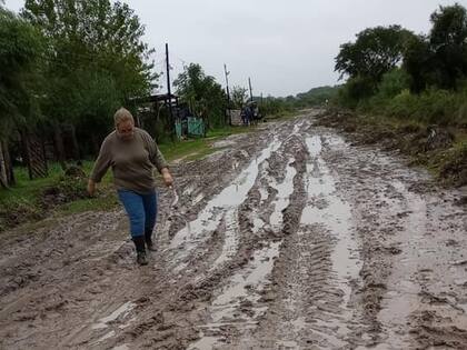 Este lunes se informaron evacuados en al menos cuatro localidades