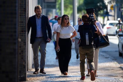 Este martes comenzó formalmente el juicio en contra de Agostina Páez, la aboagada santiagueña de 29 años acusada de racismo